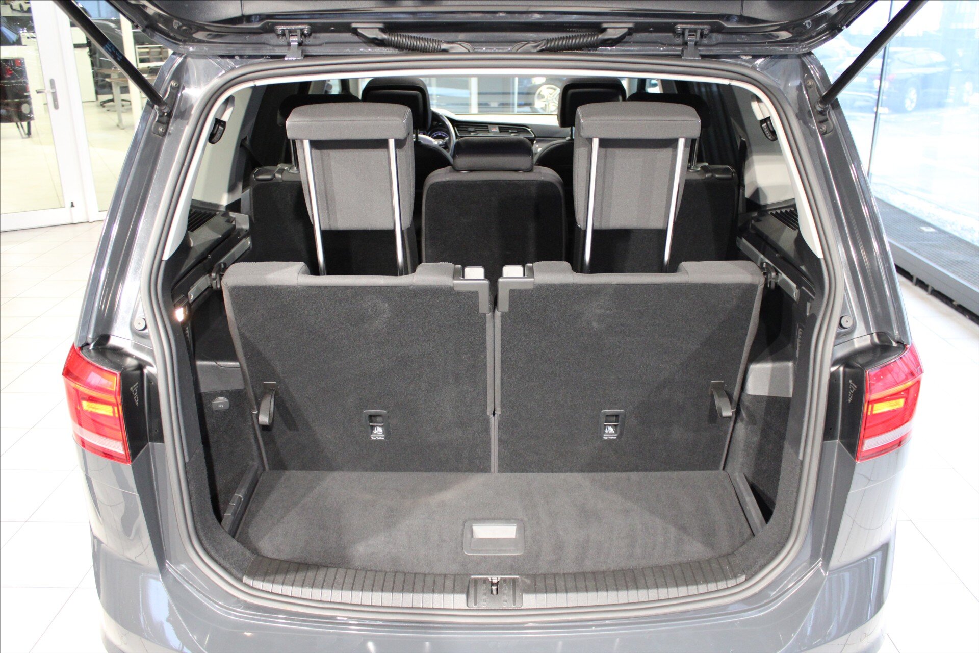 Volkswagen Touran MPV 1,5 l 110 kw