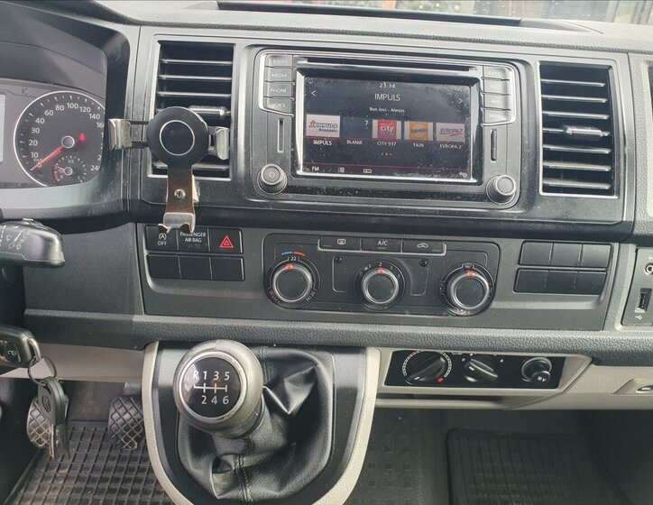 Volkswagen Transporter Kombi 2,0 l 110 kw