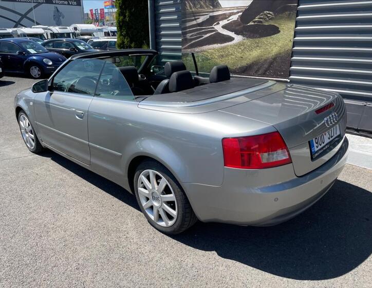 Audi A4 10