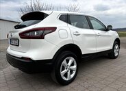 Nissan Qashqai SUV / Terénní 1,3 l 103 kw