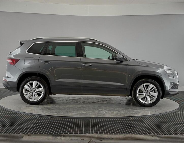 Škoda Karoq SUV / Terénní 1,5 l 110 kw