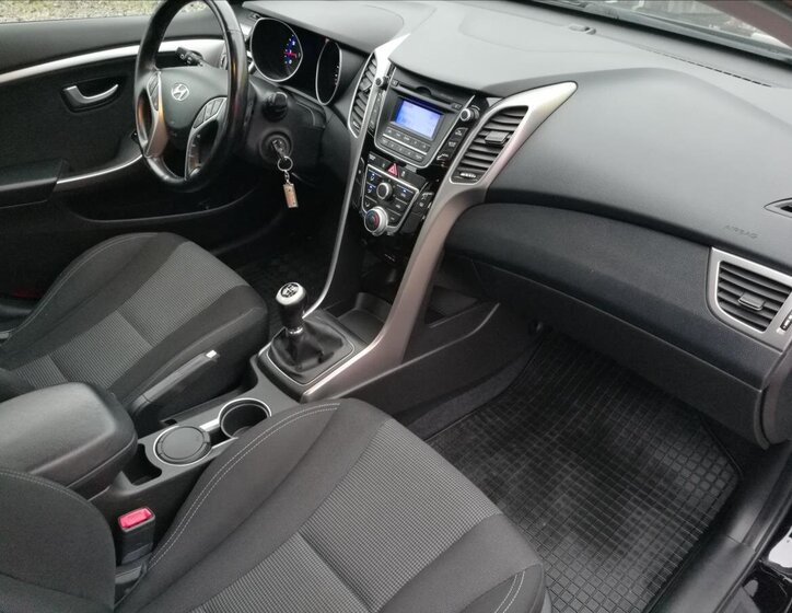 Hyundai i30 14