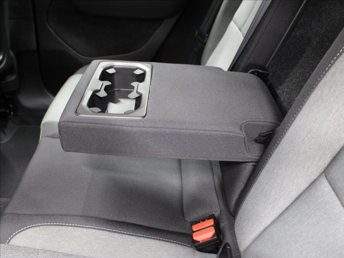 Volvo XC40 Kombi 2,0 l 145 kw