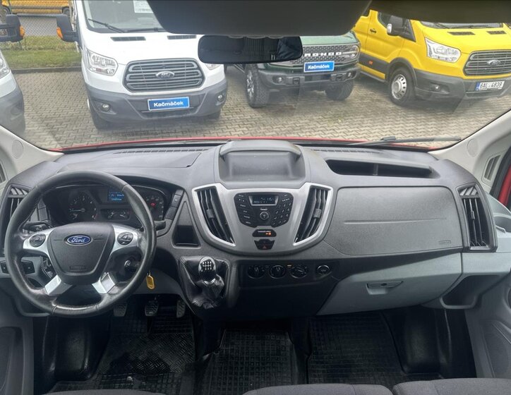 Ford Transit 13