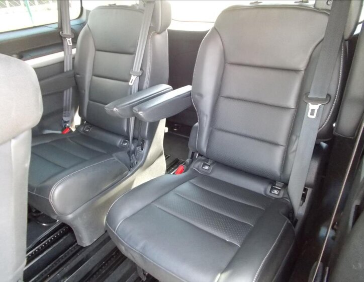 Peugeot Traveller MPV 2,0 l 130 kw