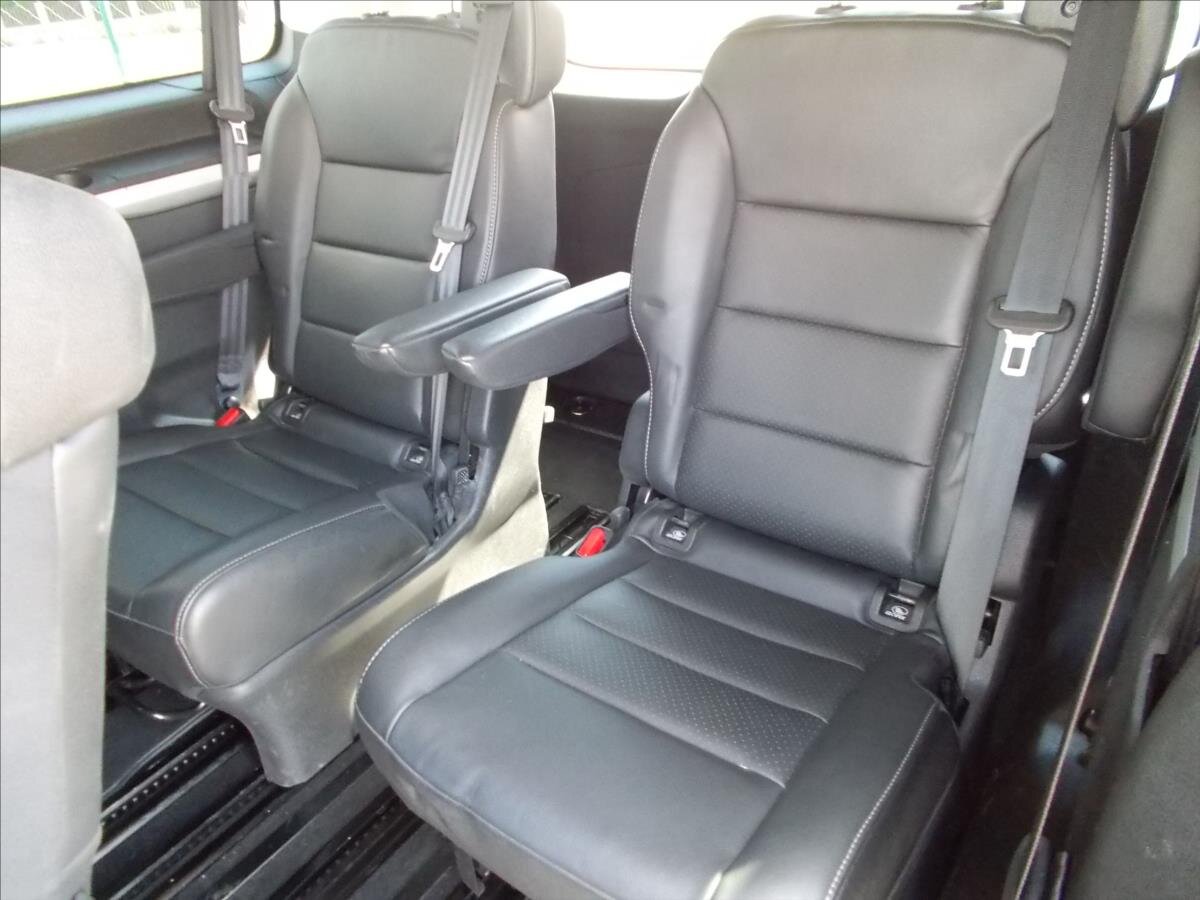 Peugeot Traveller MPV 2,0 l 130 kw