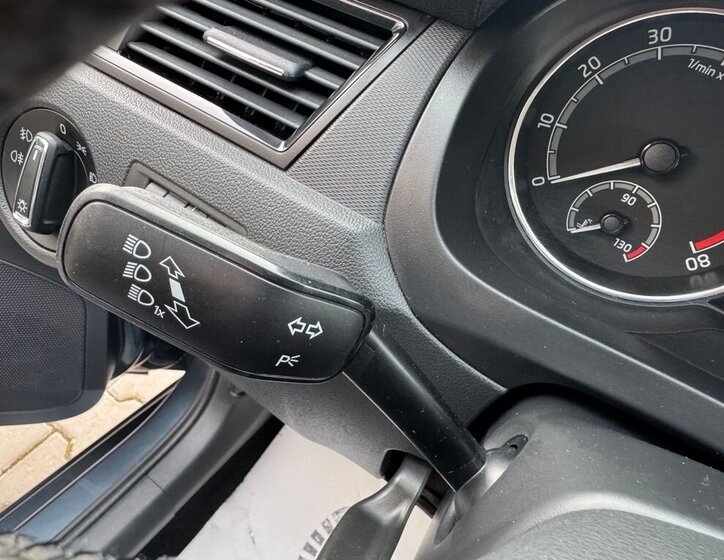 Škoda Rapid Hatchback 999,0 70 kw