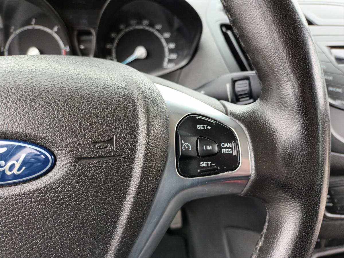 Ford Tourneo Courier MPV 1,5 l 55 kw