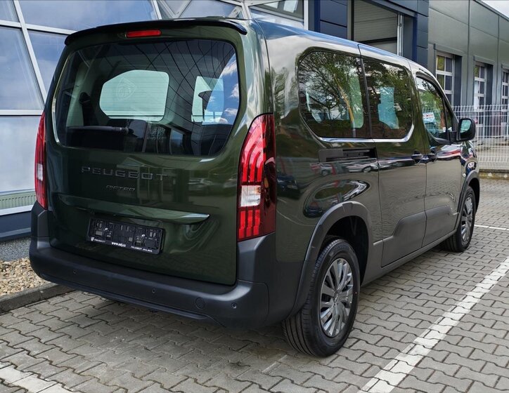 Peugeot Rifter MPV 1,5 l 96 kw