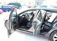 Opel Insignia Kombi 2,0 l 120 kw