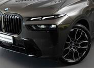 BMW X7 6