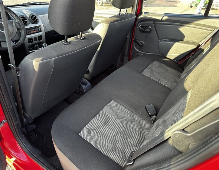 Dacia Sandero Hatchback 1,1 l 55 kw