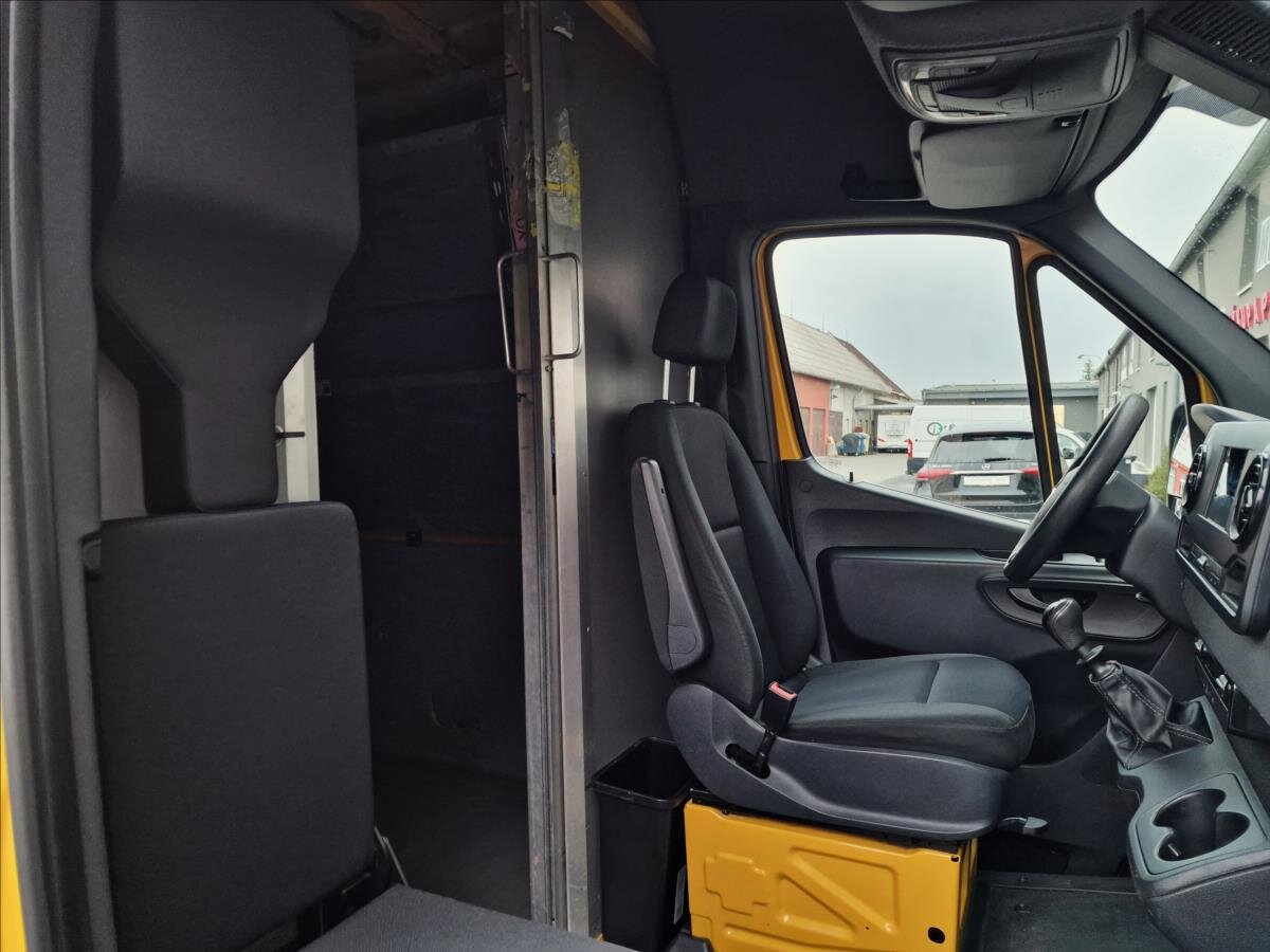 Mercedes-Benz Sprinter Skříň 2,1 l 105 kw