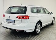 Volkswagen Passat 2