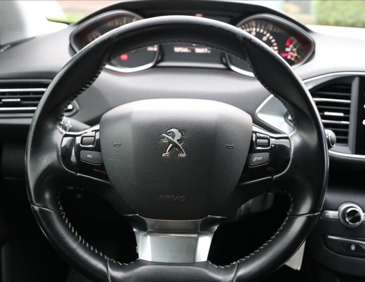 Peugeot 308 Kombi 1,5 l 96 kw