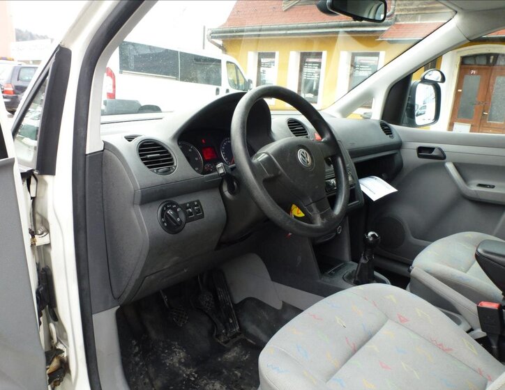 Volkswagen Caddy Skříň 1,9 l 55 kw