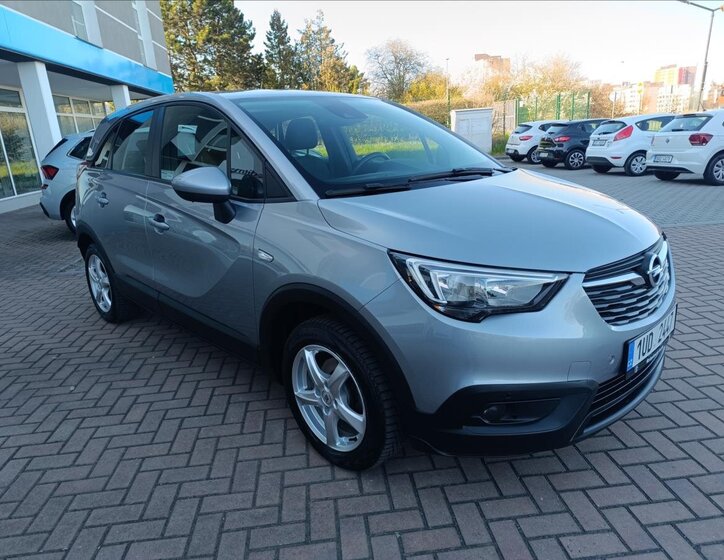 Opel Crossland X SUV / Terénní 1,2 l 81 kw