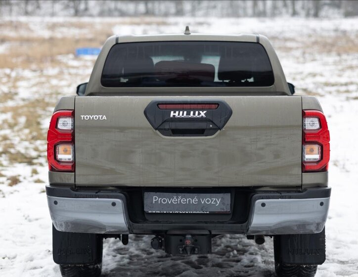 Toyota Hilux Pick-up 2,8 l 150 kw