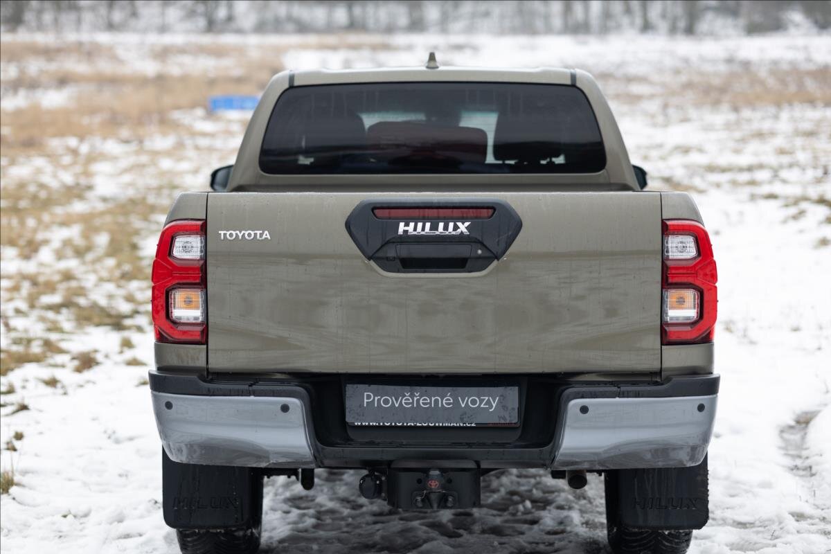 Toyota Hilux Pick-up 2,8 l 150 kw