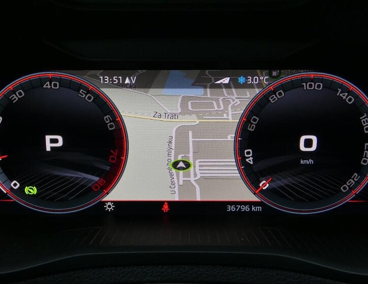 Škoda Karoq SUV 1,5 l 110 kw