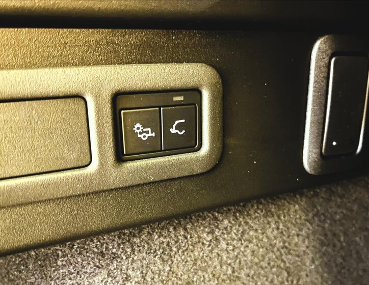 Land Rover Range Rover Velar SUV 2,0 l 150 kw