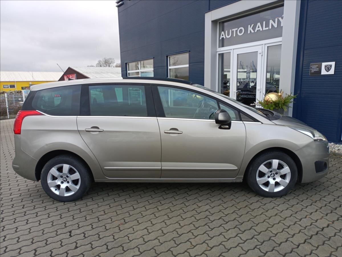 Peugeot 5008 SUV 1,6 l 88 kw