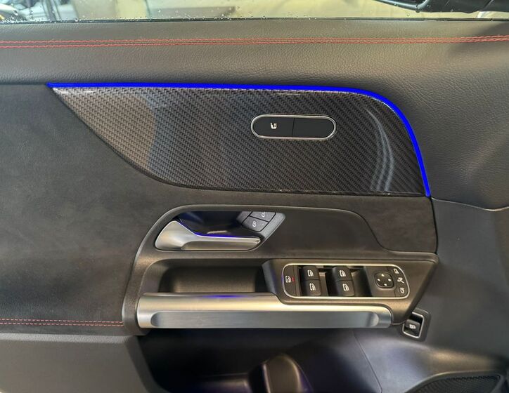 Mercedes-Benz GLB 10