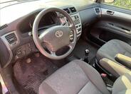 Toyota Avensis Verso 9