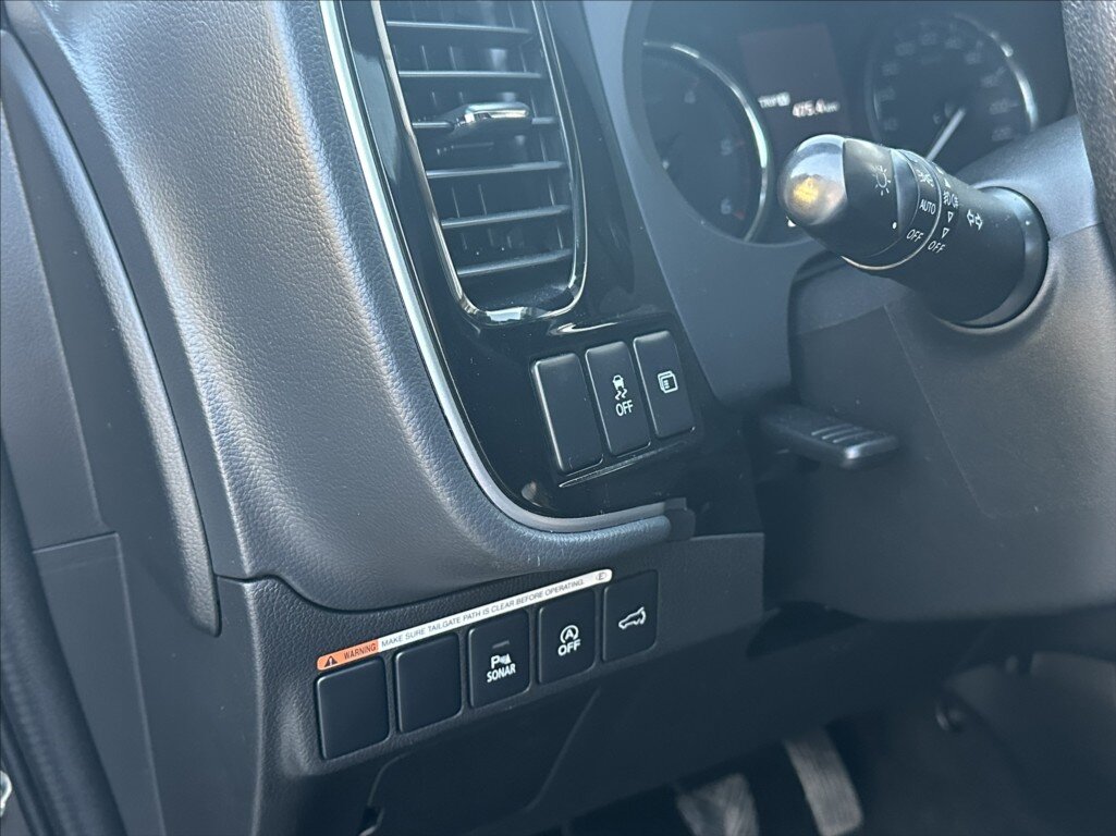 Mitsubishi Outlander SUV / Terénní 2,3 l 110 kw