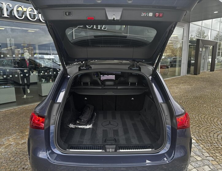 Mercedes-Benz EQE SUV / Terénní 0,0 300 kw