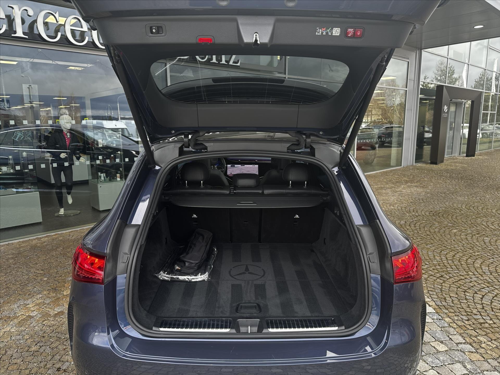 Mercedes-Benz EQE SUV / Terénní 0,0 300 kw