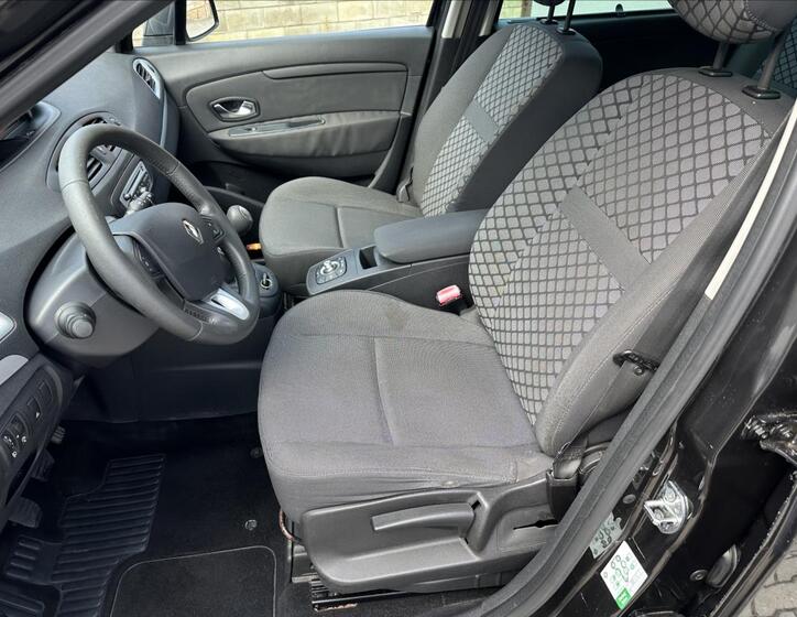 Renault Grand Scénic 12