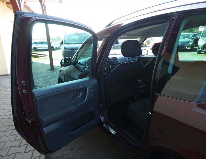 Škoda Roomster Kombi 1,2 l 63 kw