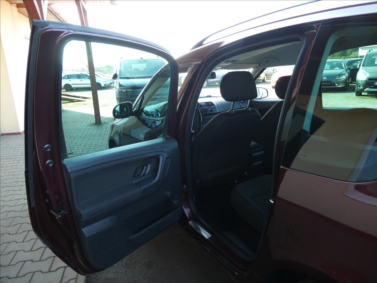 Škoda Roomster Kombi 1,2 l 63 kw