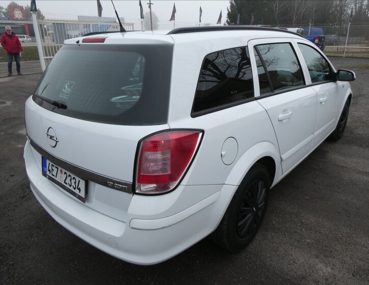 Opel Astra Kombi 1,7 l 74 kw