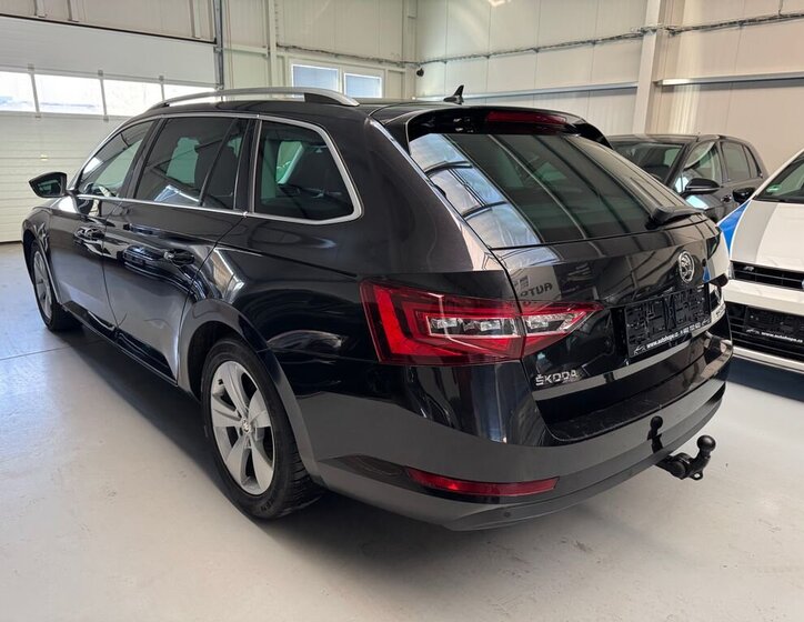 Škoda Superb Kombi 2,0 l 140 kw