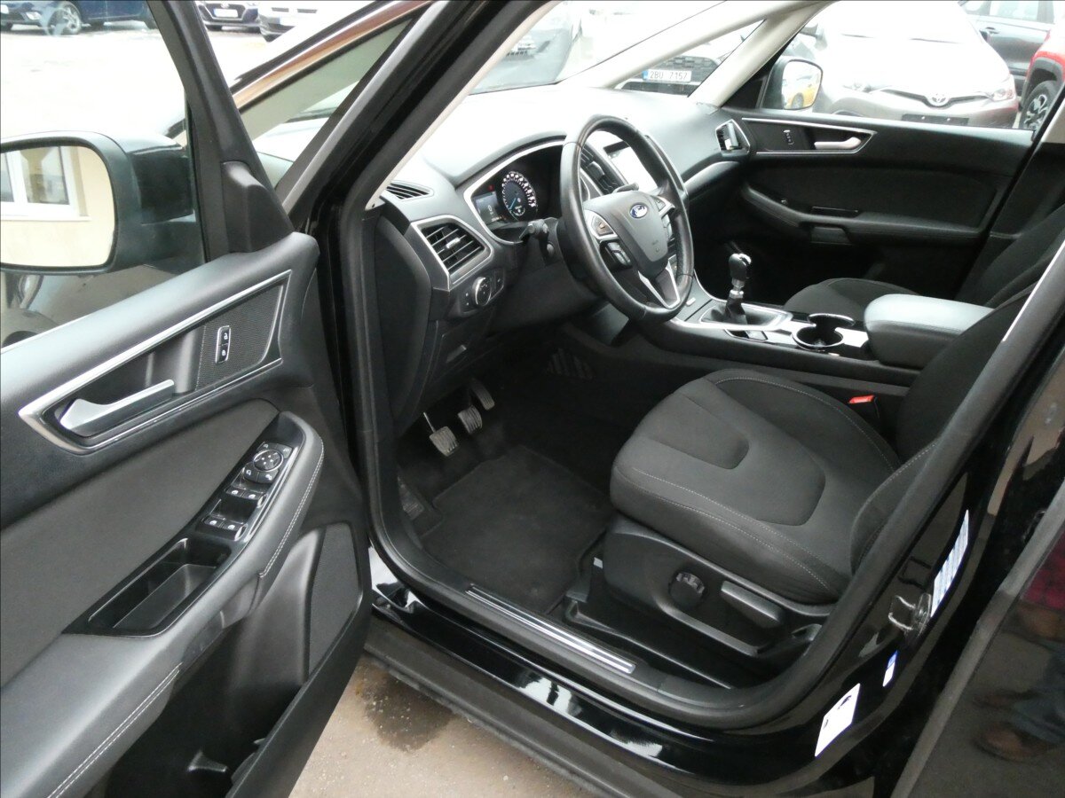 Ford S-MAX MPV 2,0 l 110 kw