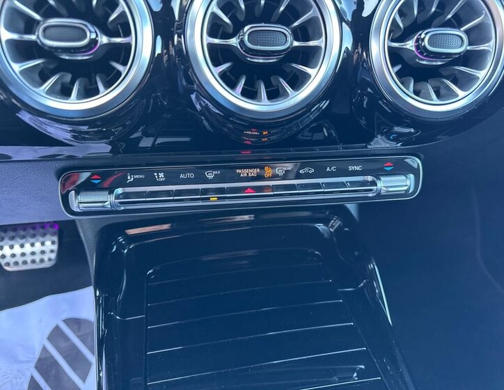 Mercedes-Benz CLA Kombi 2,0 l 310 kw