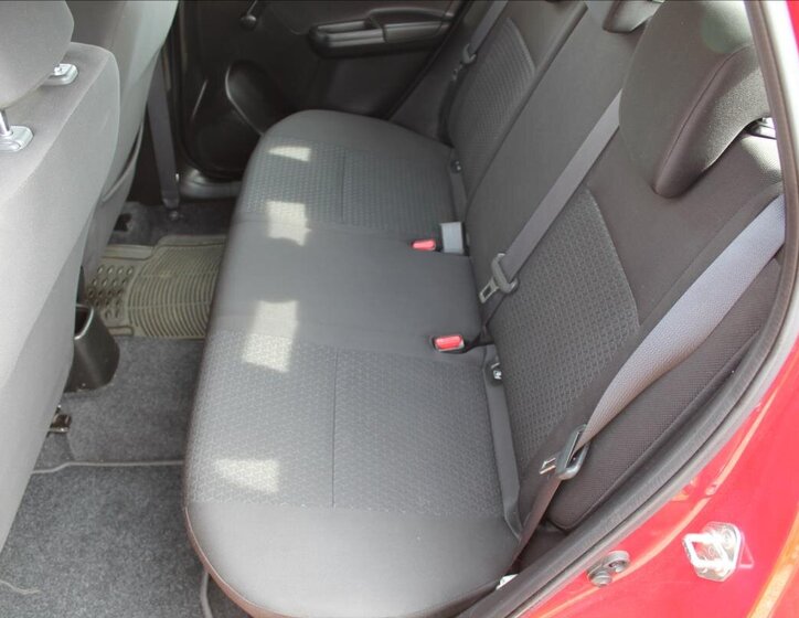 Suzuki Swift Hatchback 1,2 l 61 kw