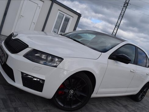 Škoda Octavia Sedan / Limuzína 2,0 l 135 kw