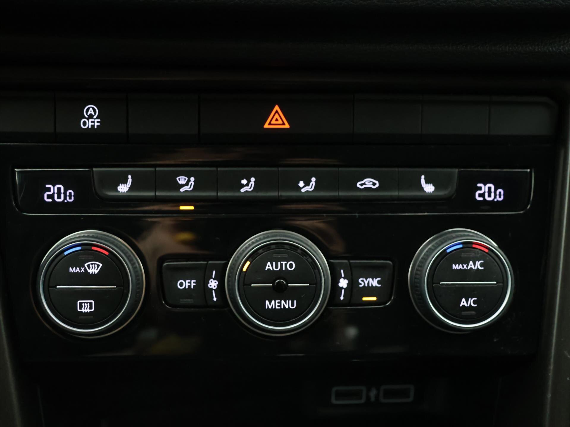 Volkswagen T-Roc SUV 1,5 l 110 kw