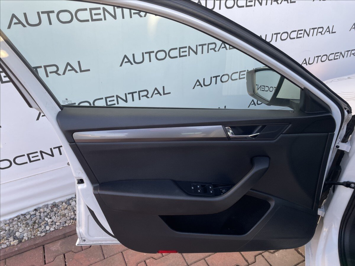 Škoda Superb Kombi 1,4 l 92 kw