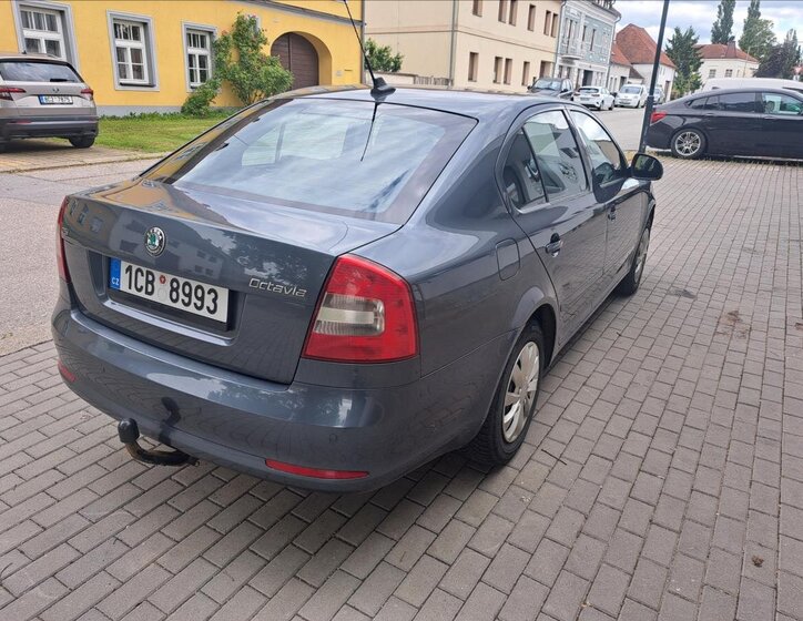 Škoda Octavia 10