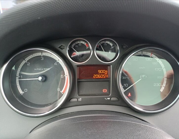 Peugeot 308 Kombi 1,6 l 686 kw