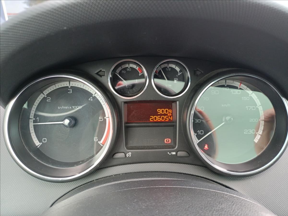 Peugeot 308 Kombi 1,6 l 686 kw