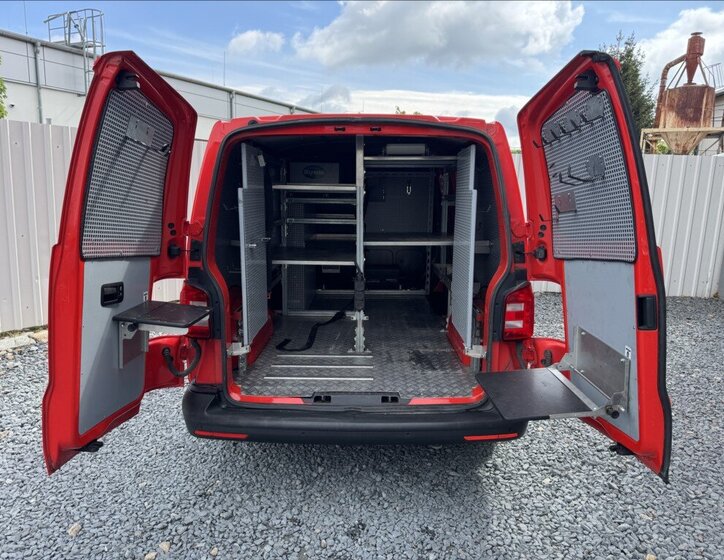 Volkswagen Transporter Skříň 2,0 l 110 kw