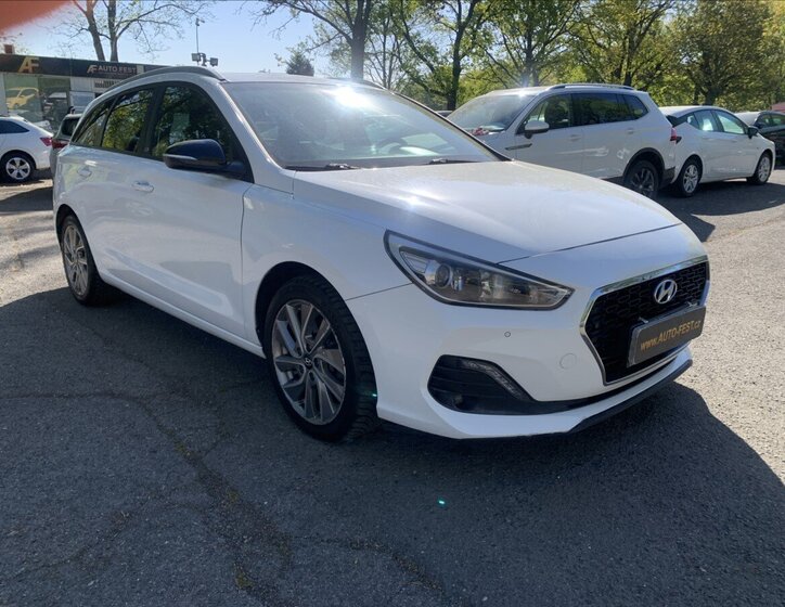 Hyundai i30 Kombi 1,4 l 103 kw