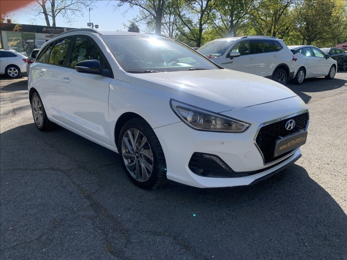 Hyundai i30 Kombi 1,4 l 103 kw