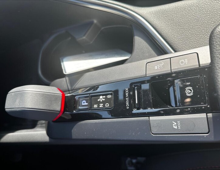 Toyota C-HR Hatchback 1,8 l 72 kw