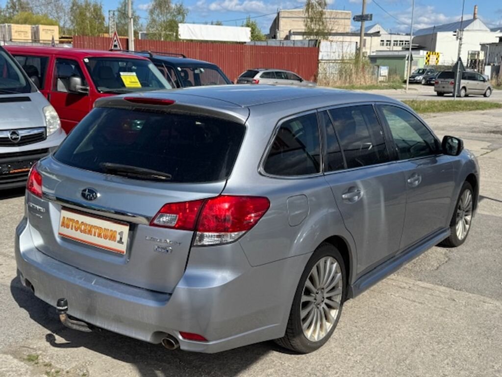 Subaru Legacy Kombi 2,0 l 110 kw